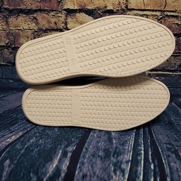 H&M Mens Dark Blue Velour Sneakers US 8.5~NEW - Picture 5 of 8